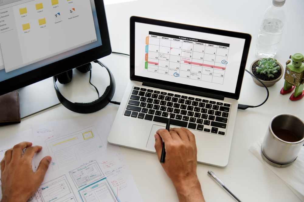 Calendrier de post sur les réseaux sociaux